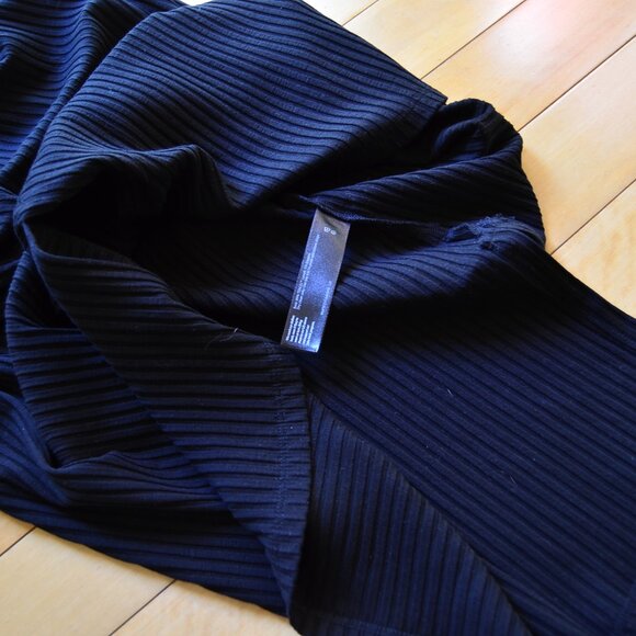 EILEEN FISHER Textured Stretch Rib Round Neck Tunic Black Size M - Picture 9 of 11